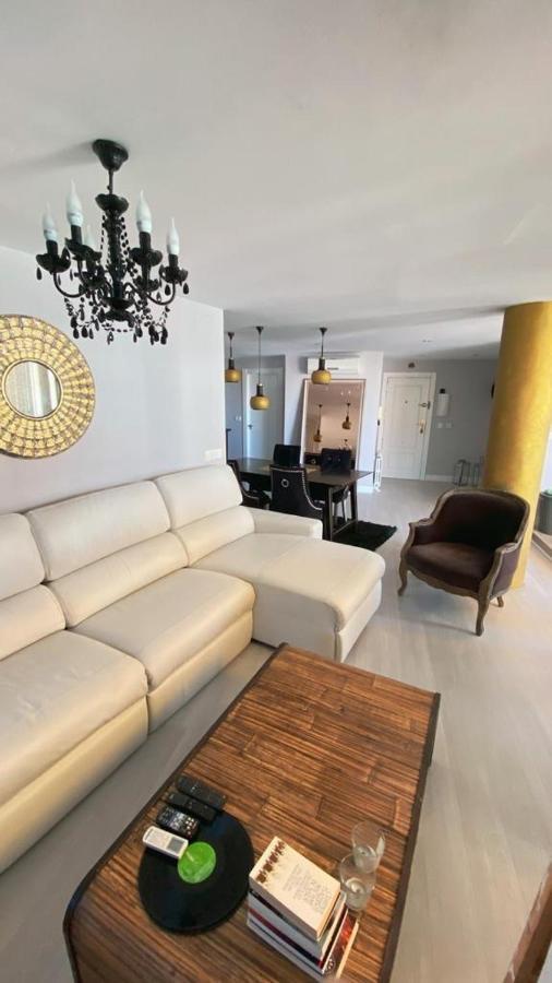 Penthouse Luxury Granada Apartment ภายนอก รูปภาพ