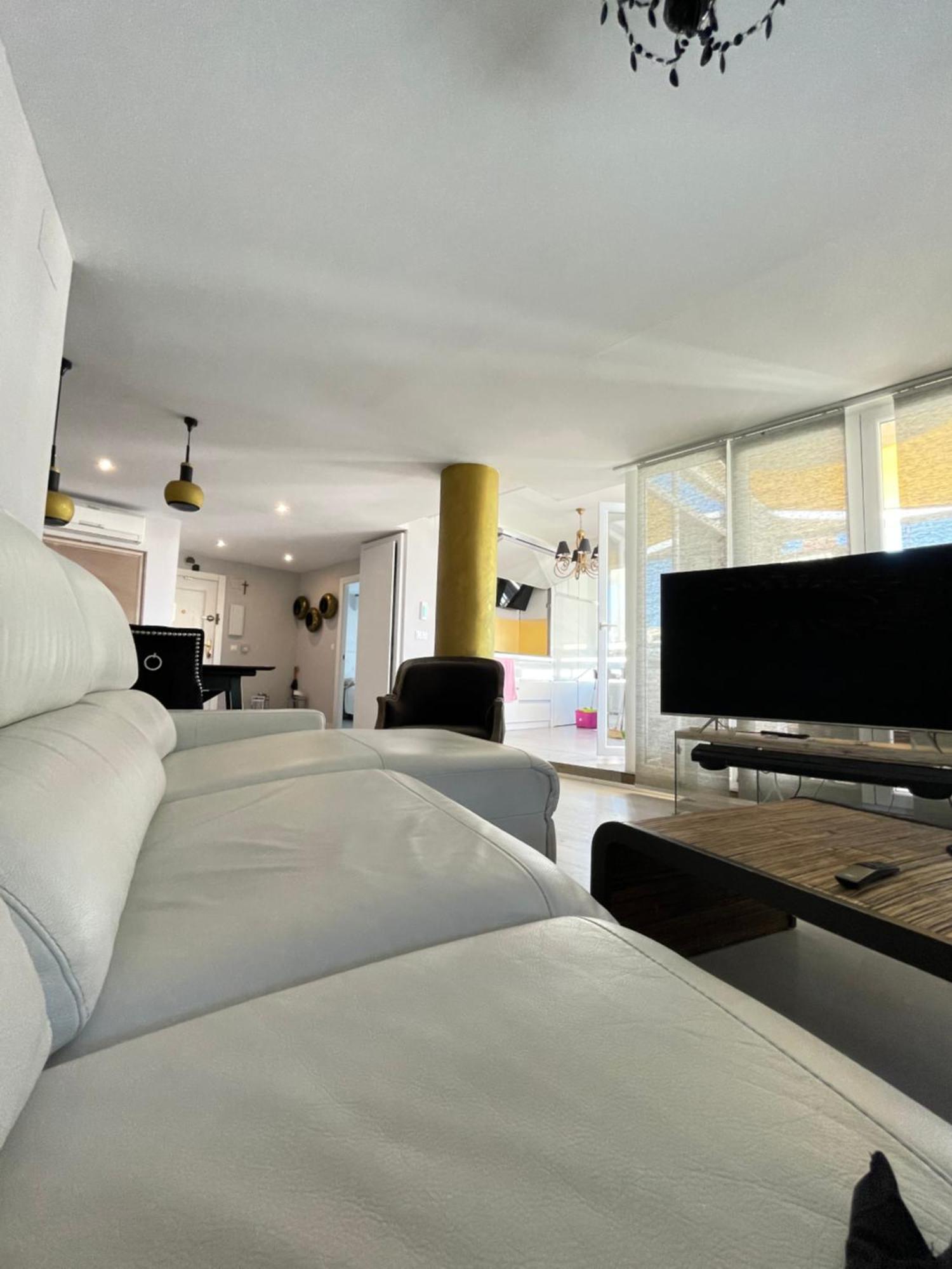 Penthouse Luxury Granada Apartment ภายนอก รูปภาพ
